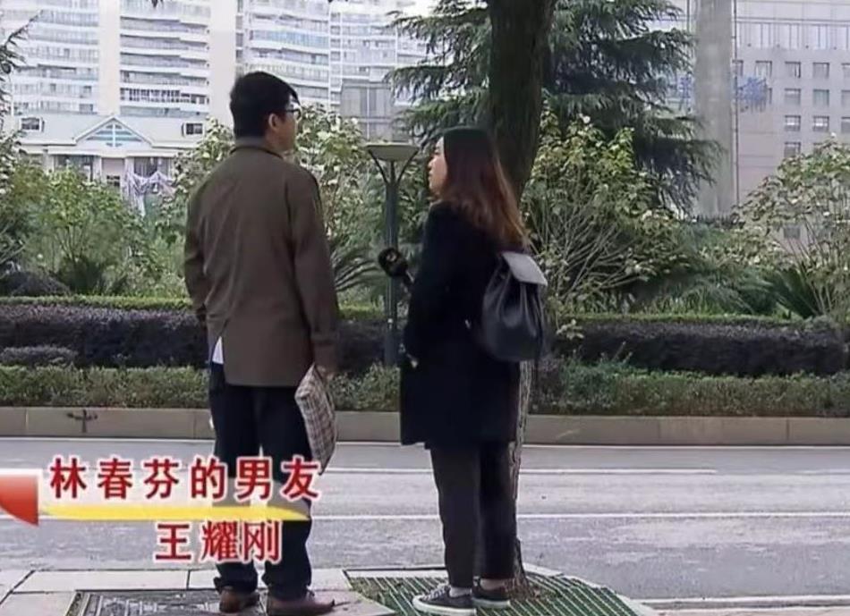 男子將女友扔下樓后跳樓雙雙生還