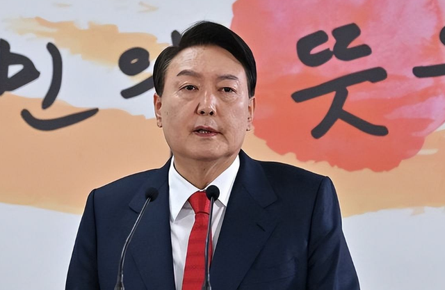 韩国民调，尹锡悦支持率跌至13%