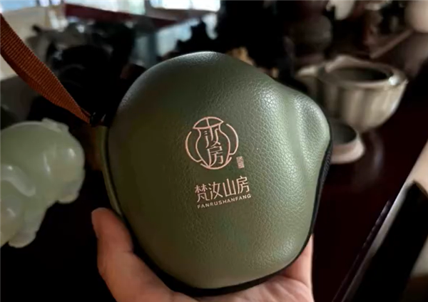 網(wǎng)友賣閑置茶具遭品牌方侵權(quán)警告