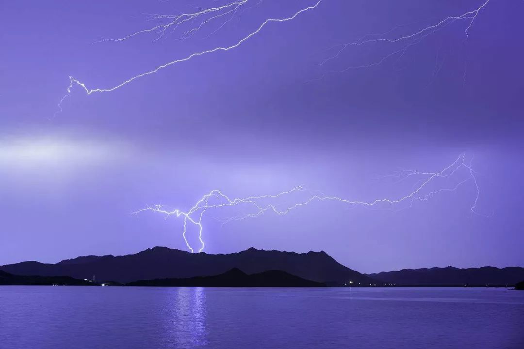 关于闷雷拼音的探讨