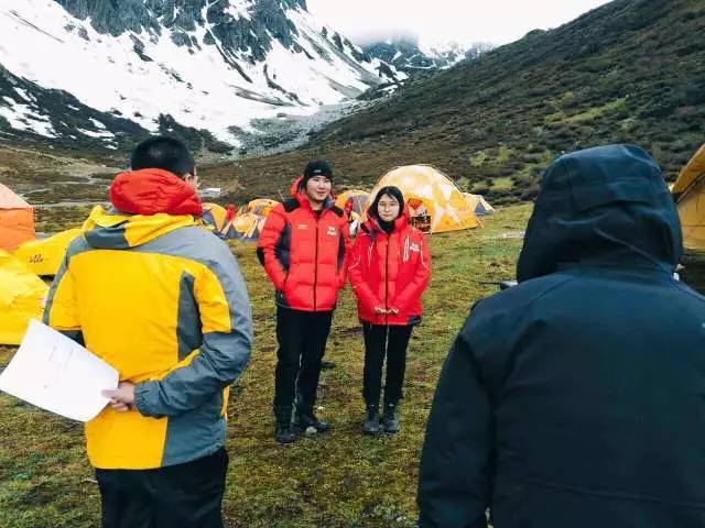 甘孜雪山遇難者，中學體育老師